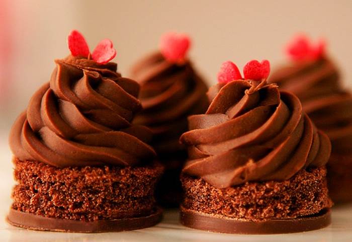 mini bolo de brigadeiro